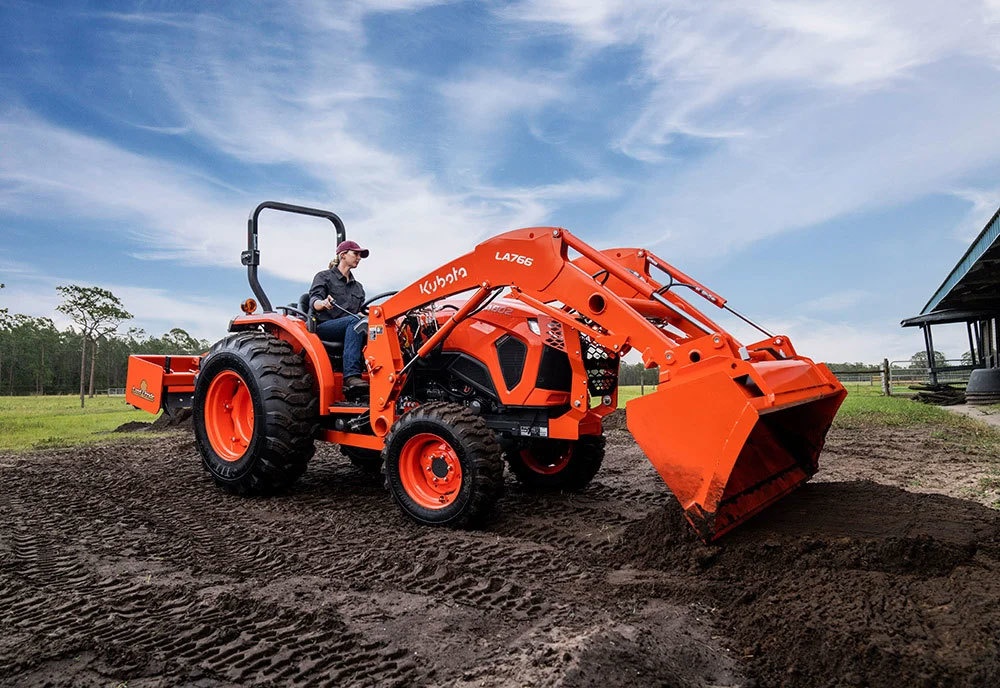 Kubota L3901HST Compact Utility Tractor